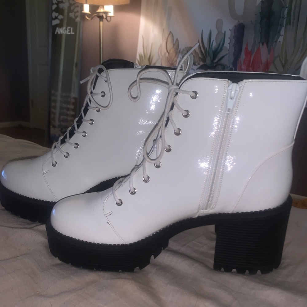 dolls kill combat boots